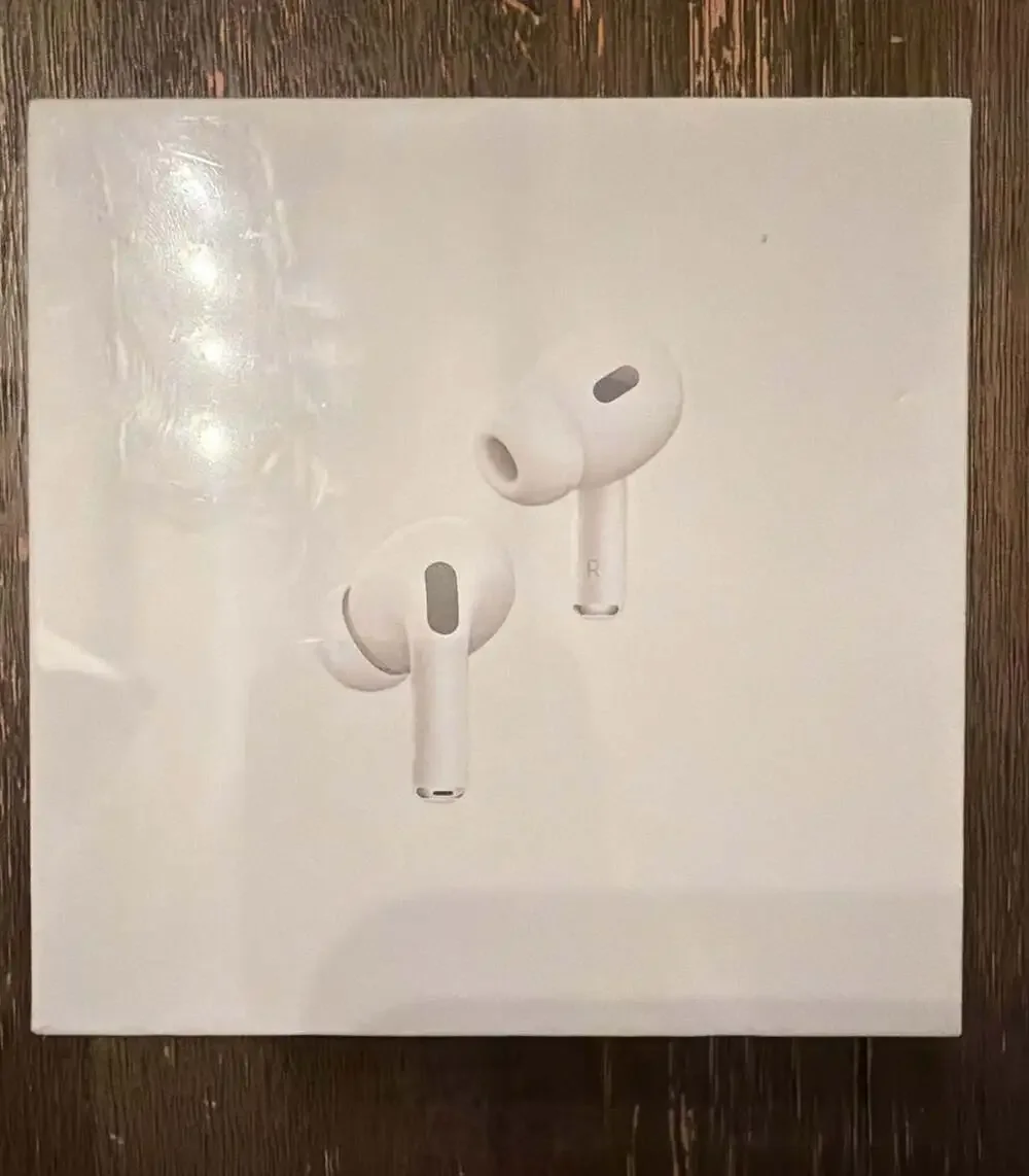 Apple AirPods Pro (2nd generation) with MagSafe Charging Case (USB-C)